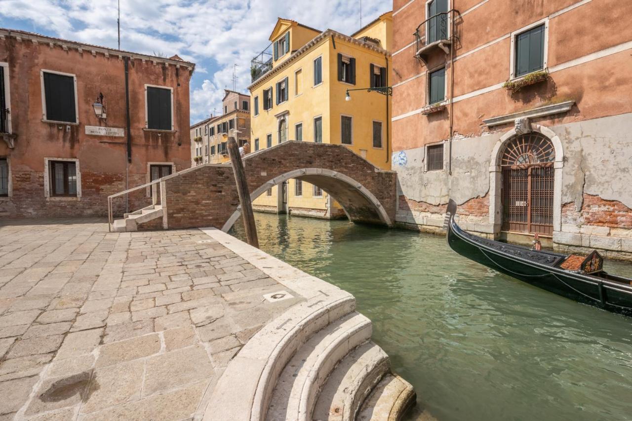 Bright Apartment On Venetian Roofs R&R Buitenkant foto